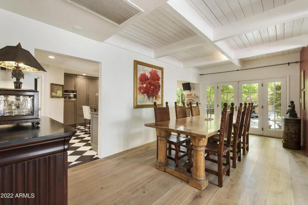 Real Estate Picture 22