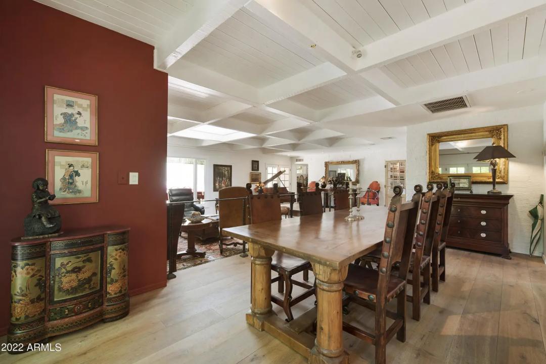 Real Estate Picture 25