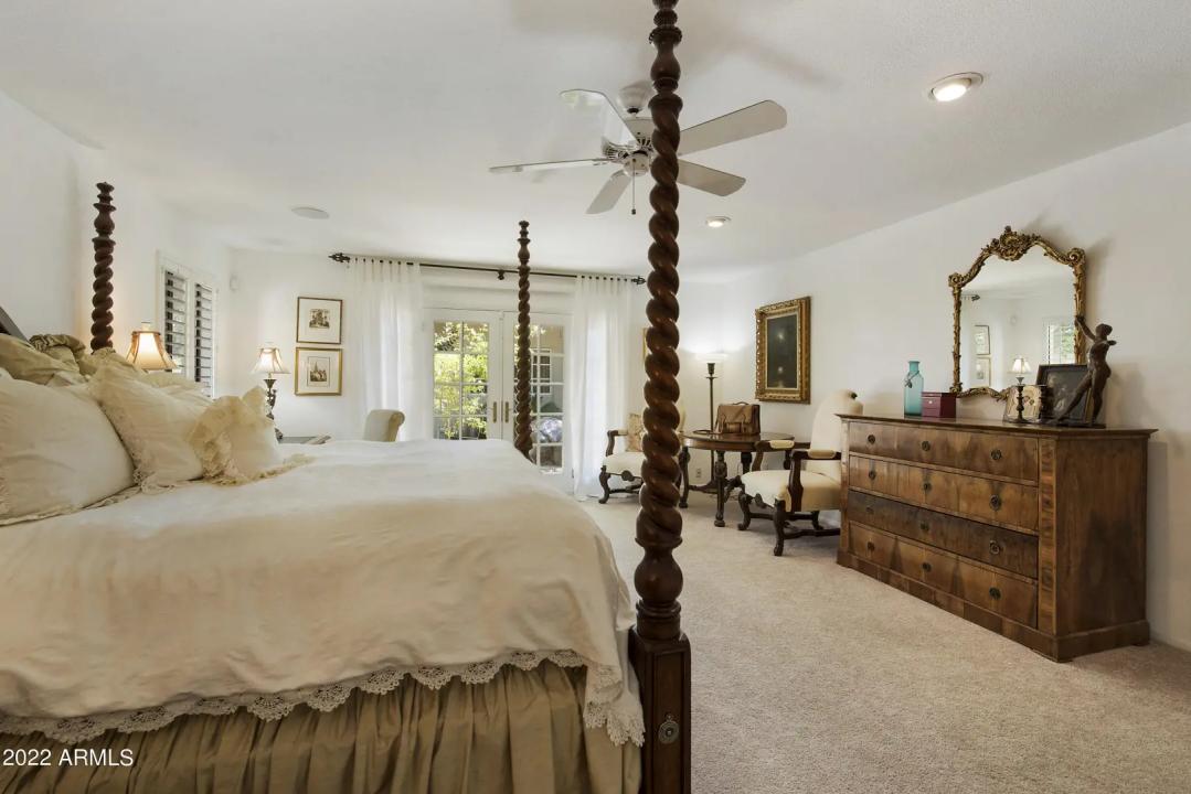 Real Estate Picture 32