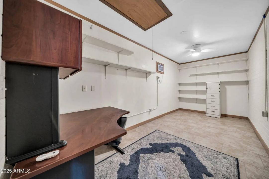 Real Estate Picture 22