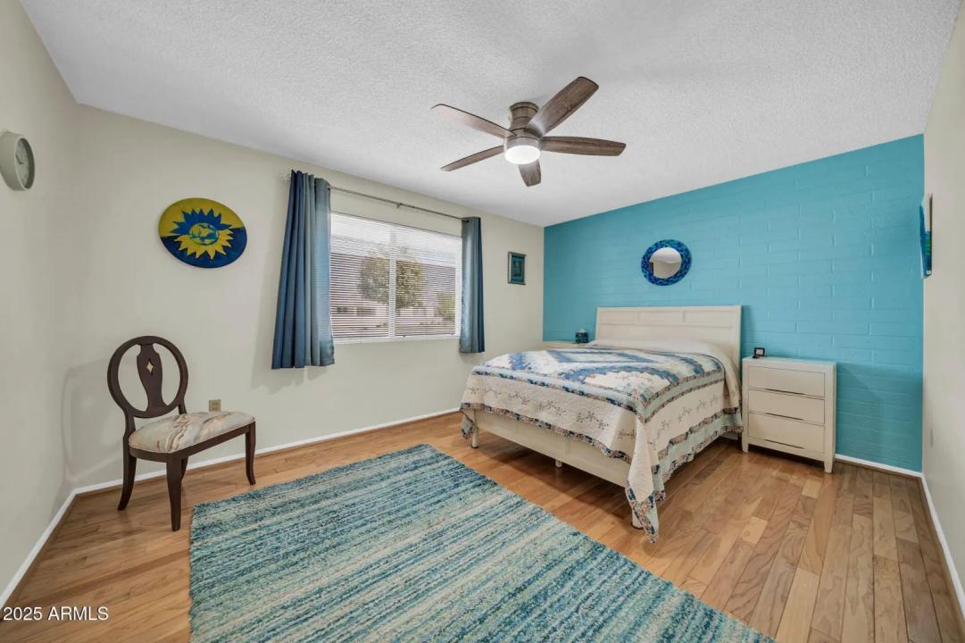 Real Estate Picture 13