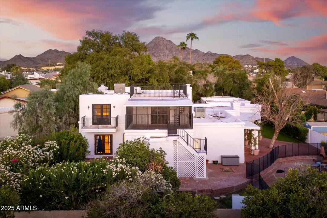 Real Estate Picture 2