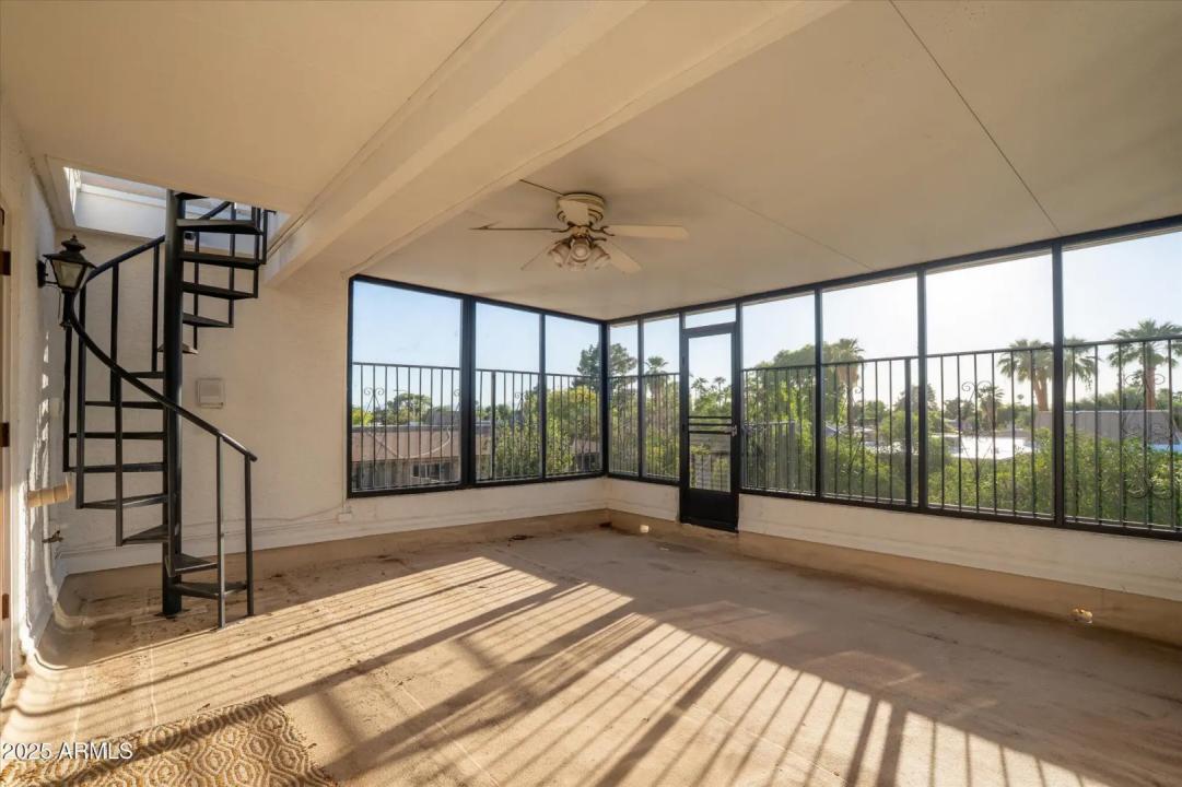 Real Estate Picture 18