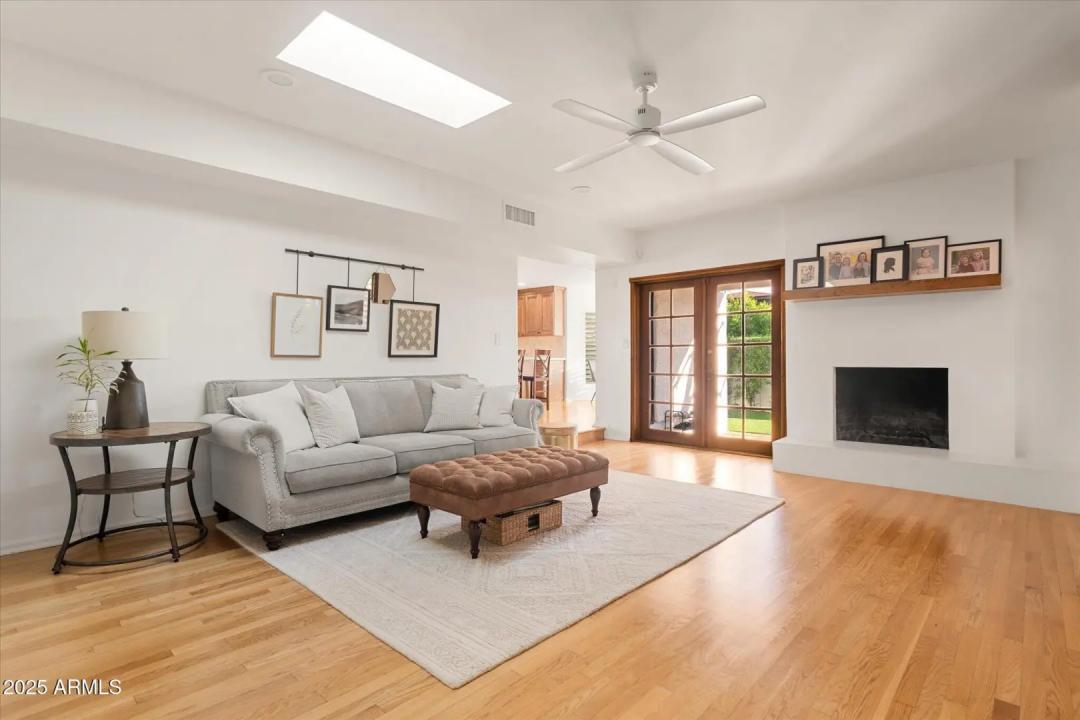 Real Estate Picture 42