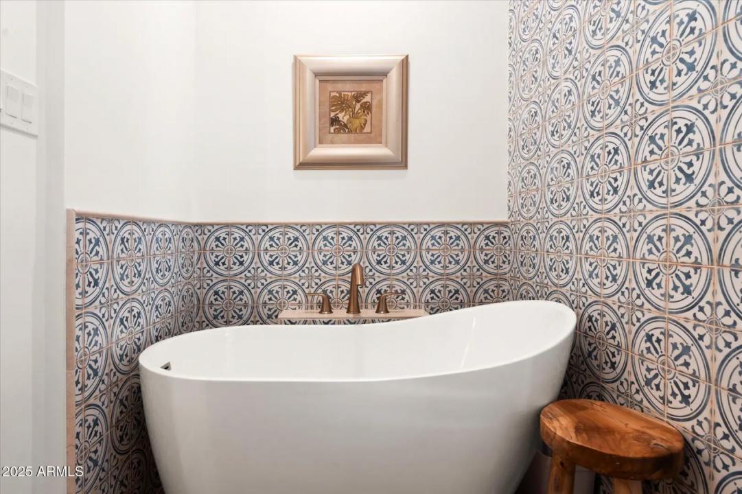 Real Estate Picture 54