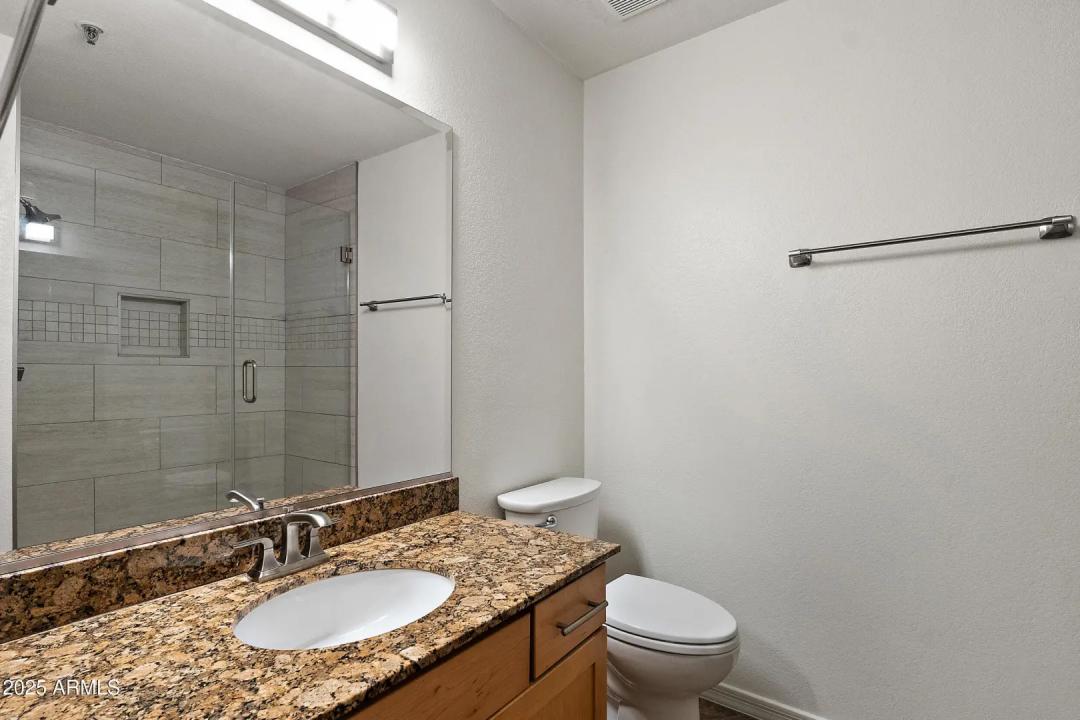 Real Estate Picture 13