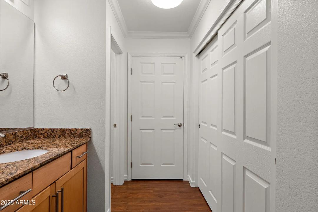 Real Estate Picture 9