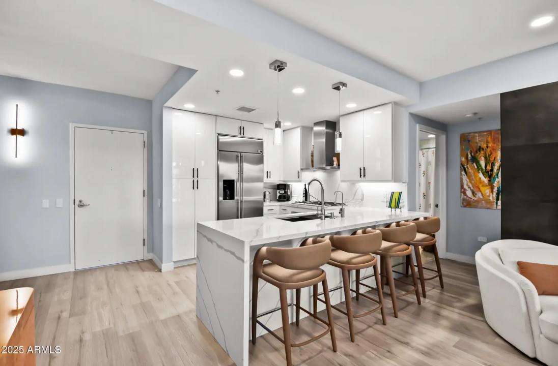 Real Estate Picture 22