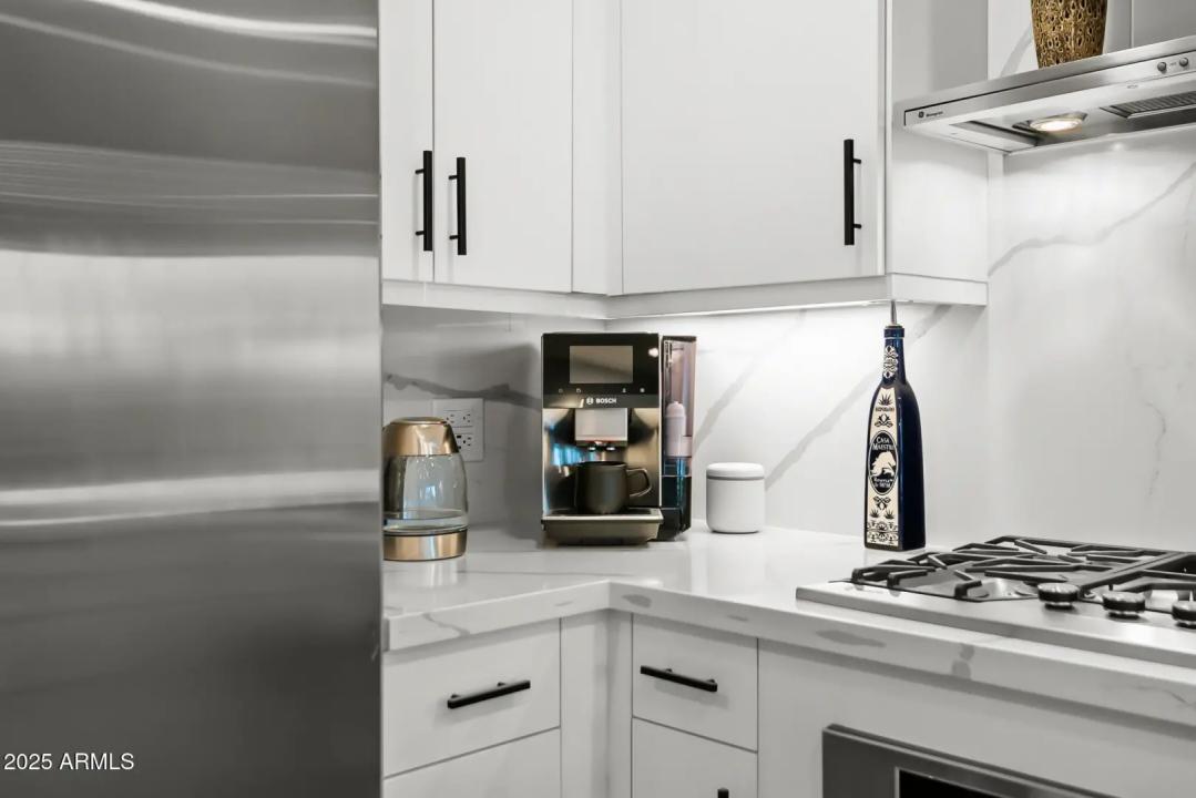 Real Estate Picture 30