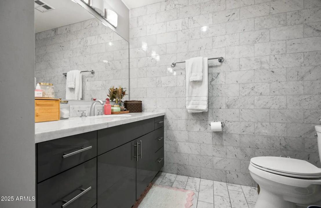 Real Estate Picture 40