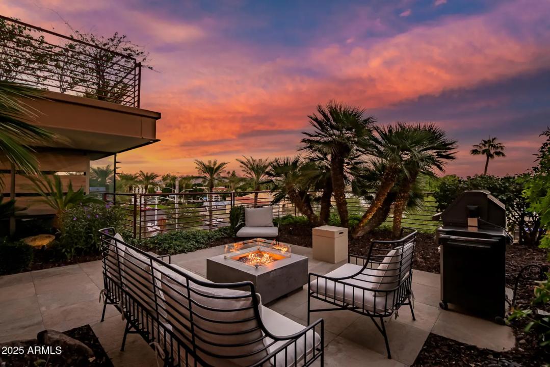 Real Estate Picture 7