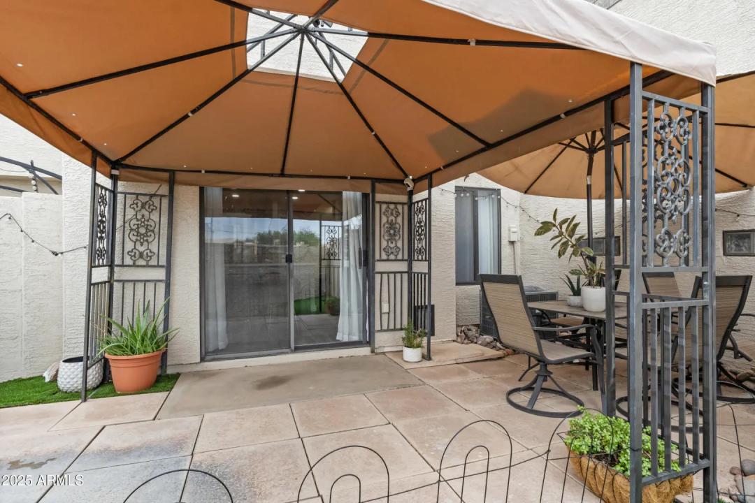 Real Estate Picture 33