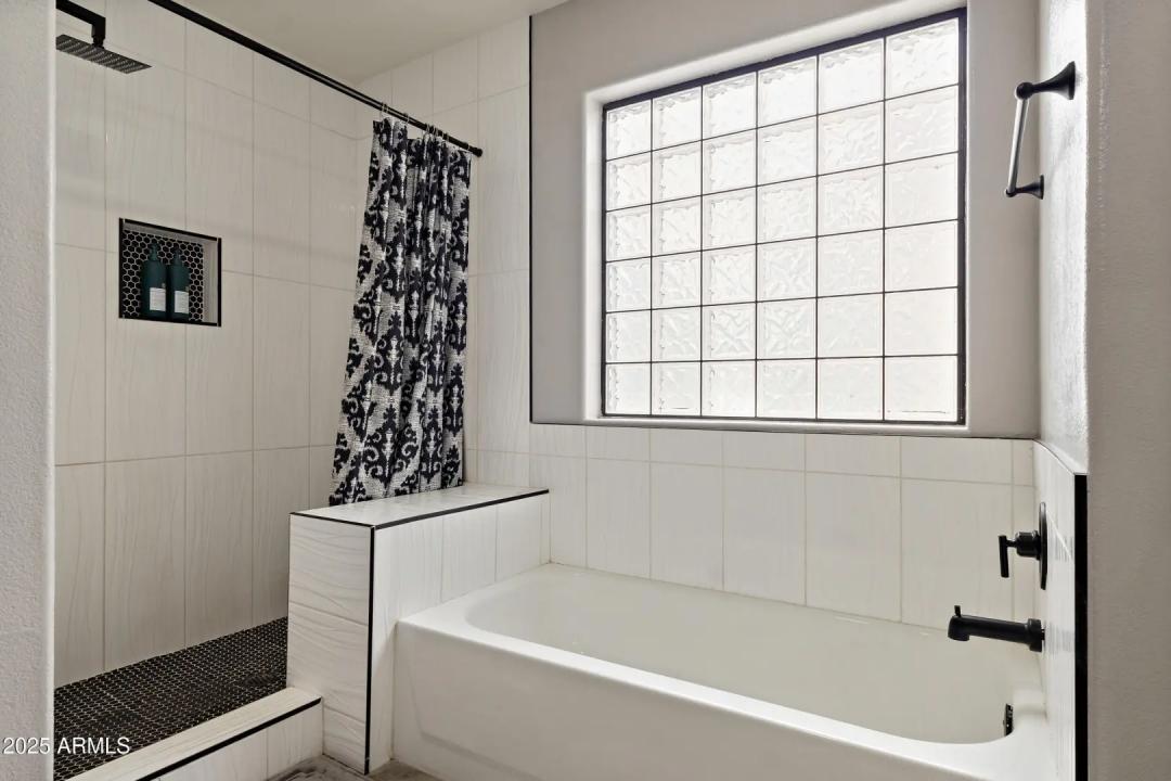 Real Estate Picture 25