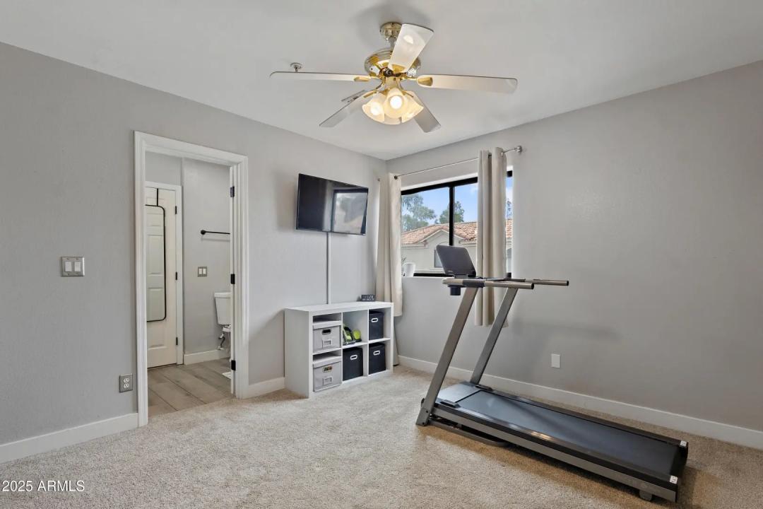 Real Estate Picture 32