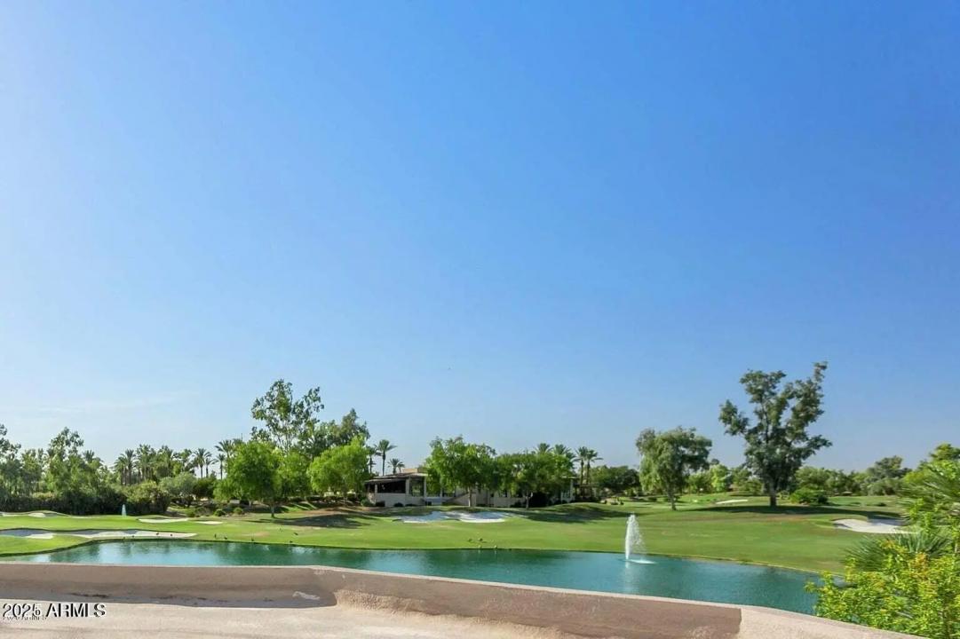 Real Estate Picture 7