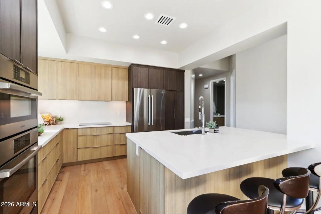 Real Estate Picture 13