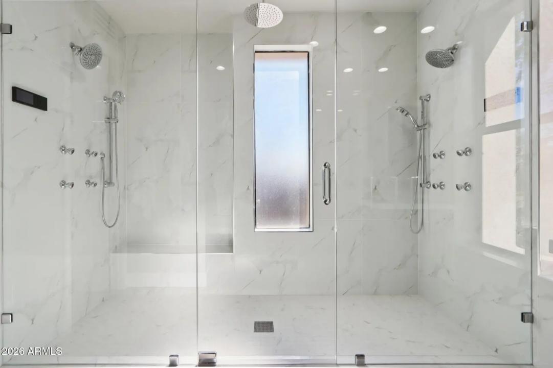 Real Estate Picture 24