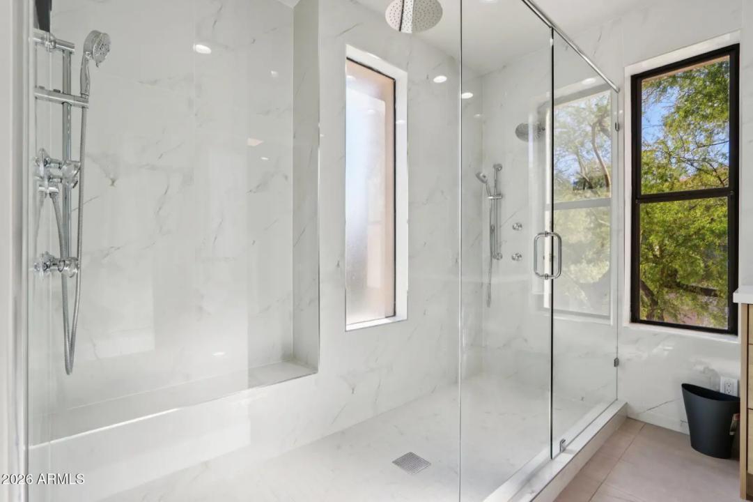 Real Estate Picture 25