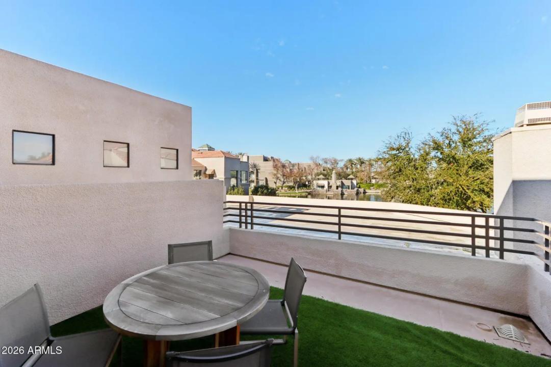 Real Estate Picture 27