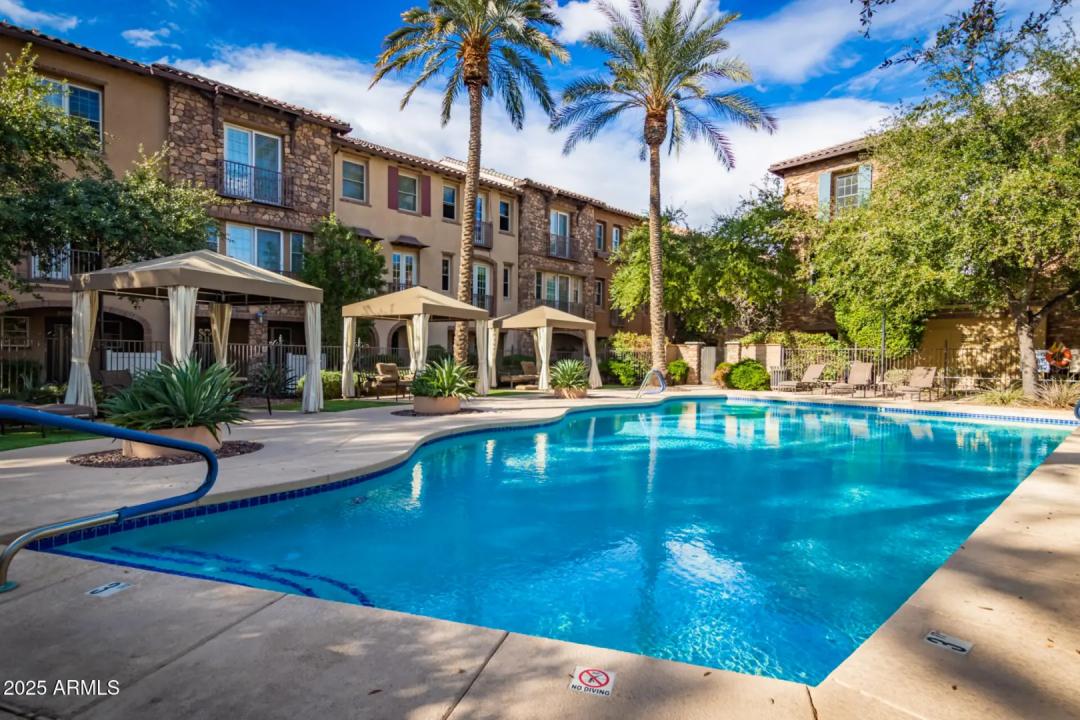 Real Estate Picture 32