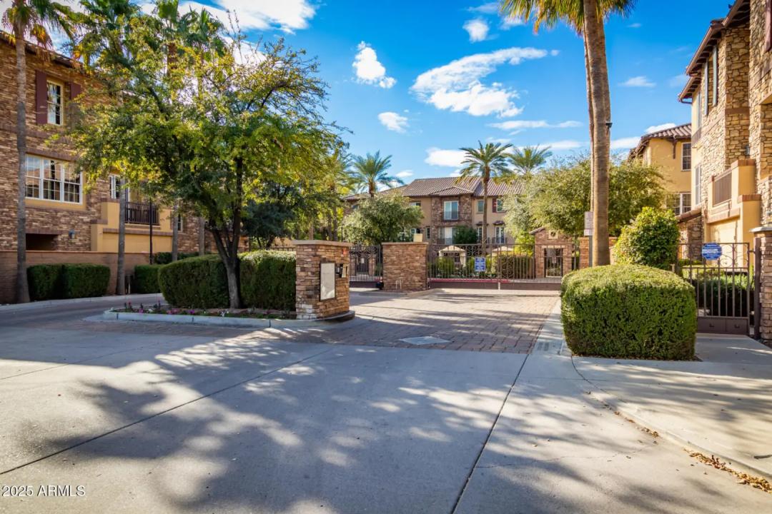 Real Estate Picture 39