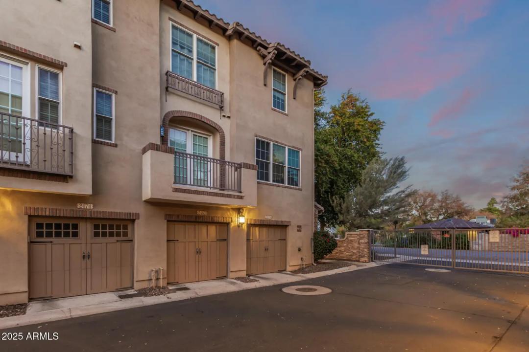 Real Estate Picture 37