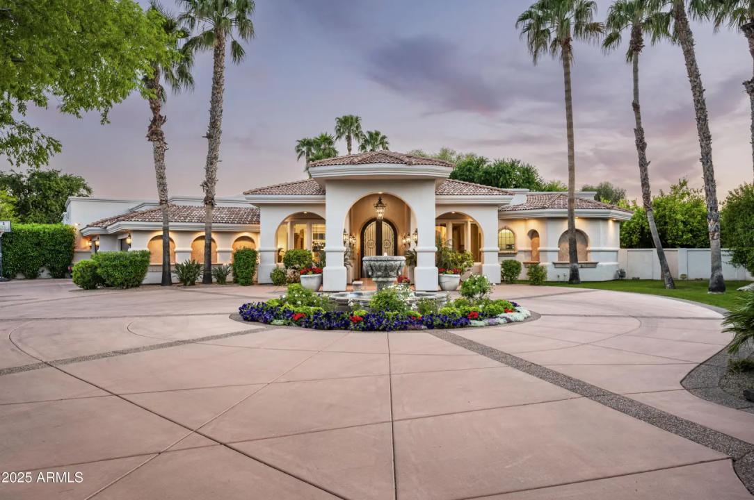 Real Estate Picture 3