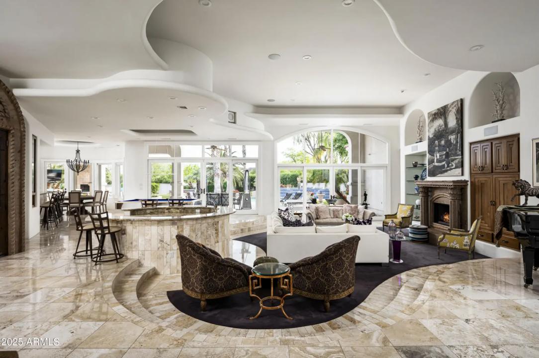 Real Estate Picture 5