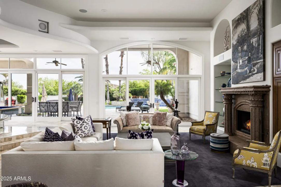 Real Estate Picture 8