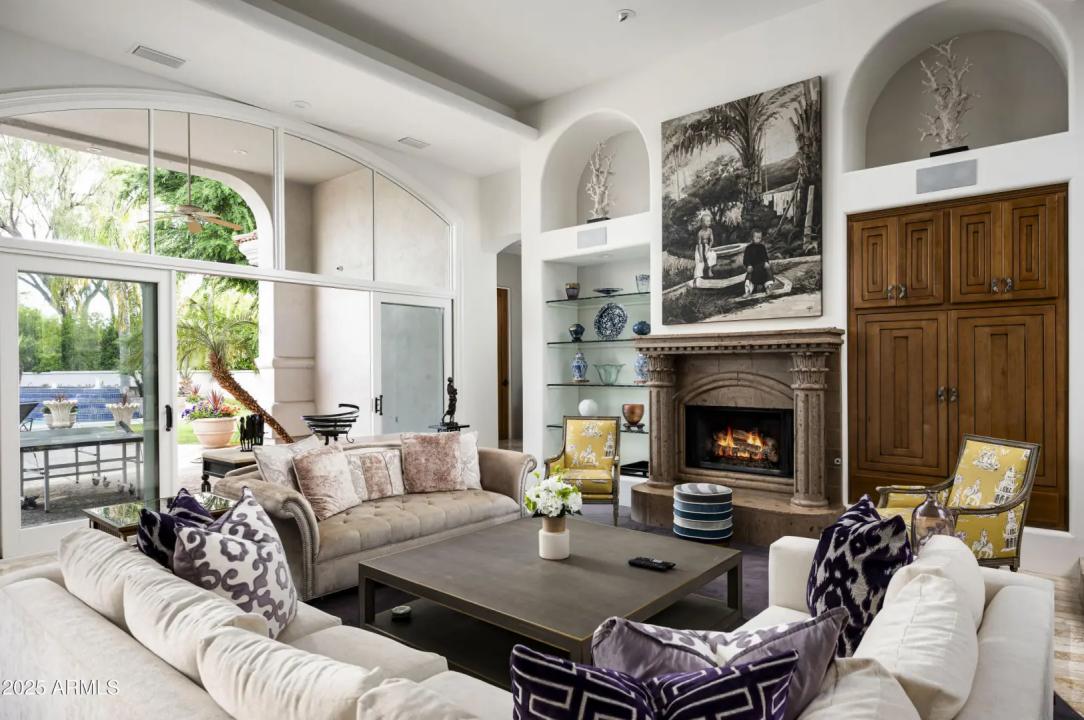 Real Estate Picture 10