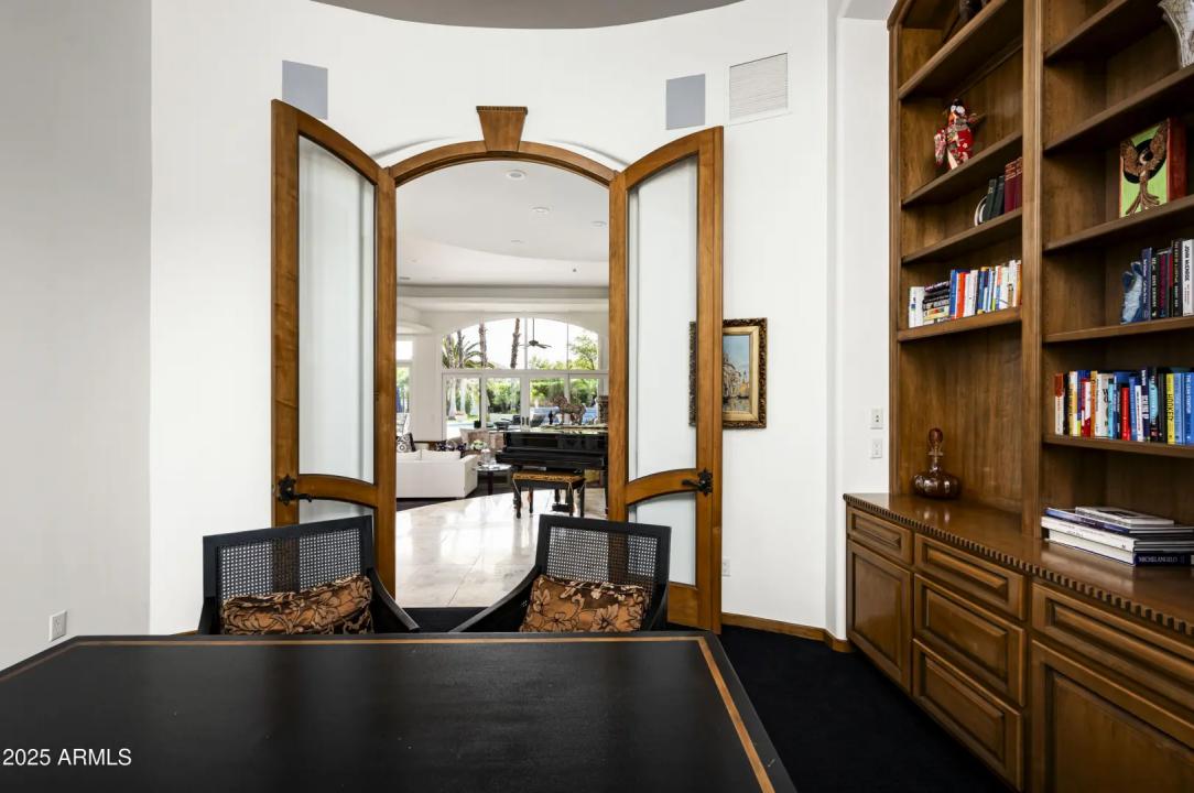 Real Estate Picture 23