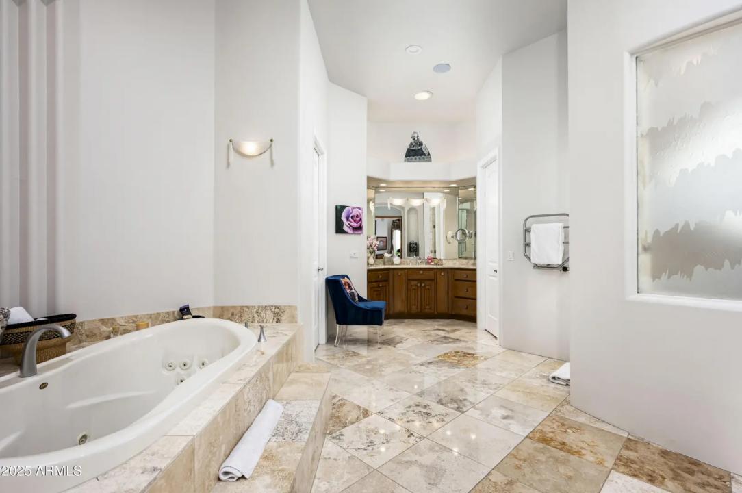 Real Estate Picture 27