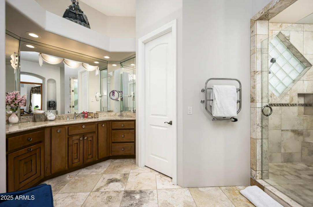 Real Estate Picture 29