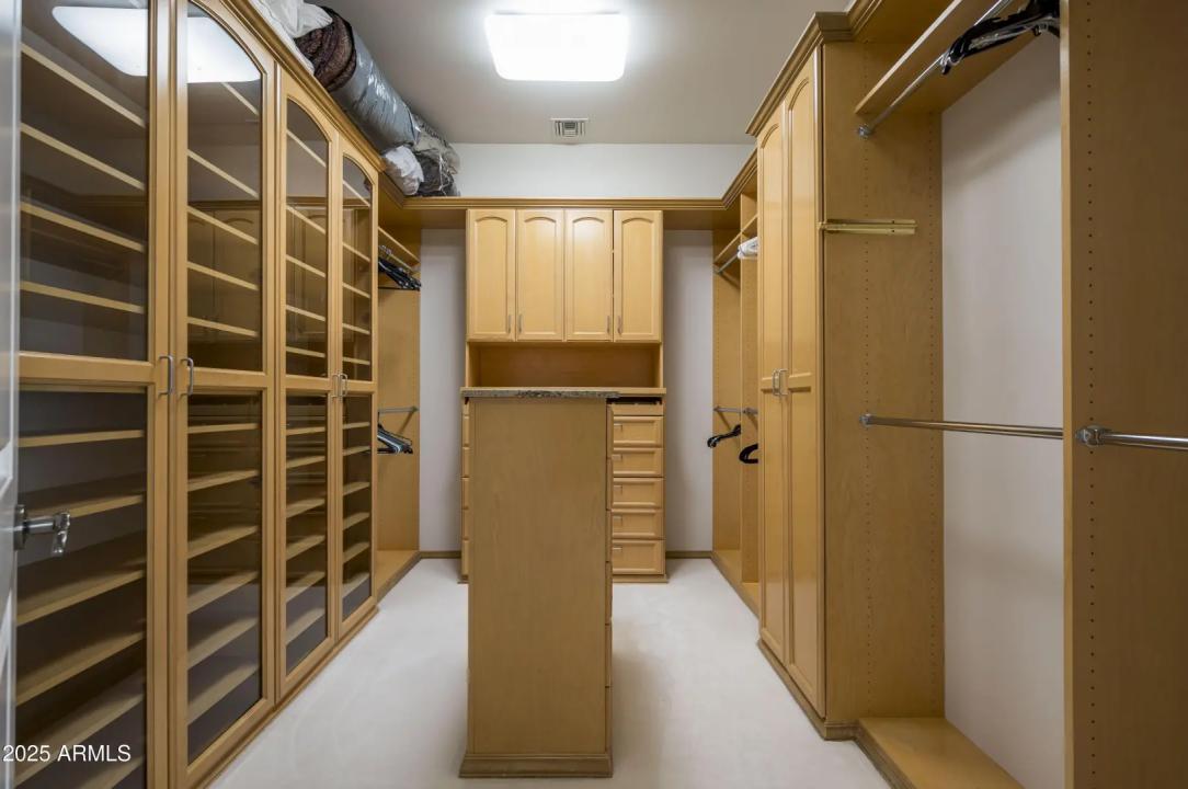 Real Estate Picture 30