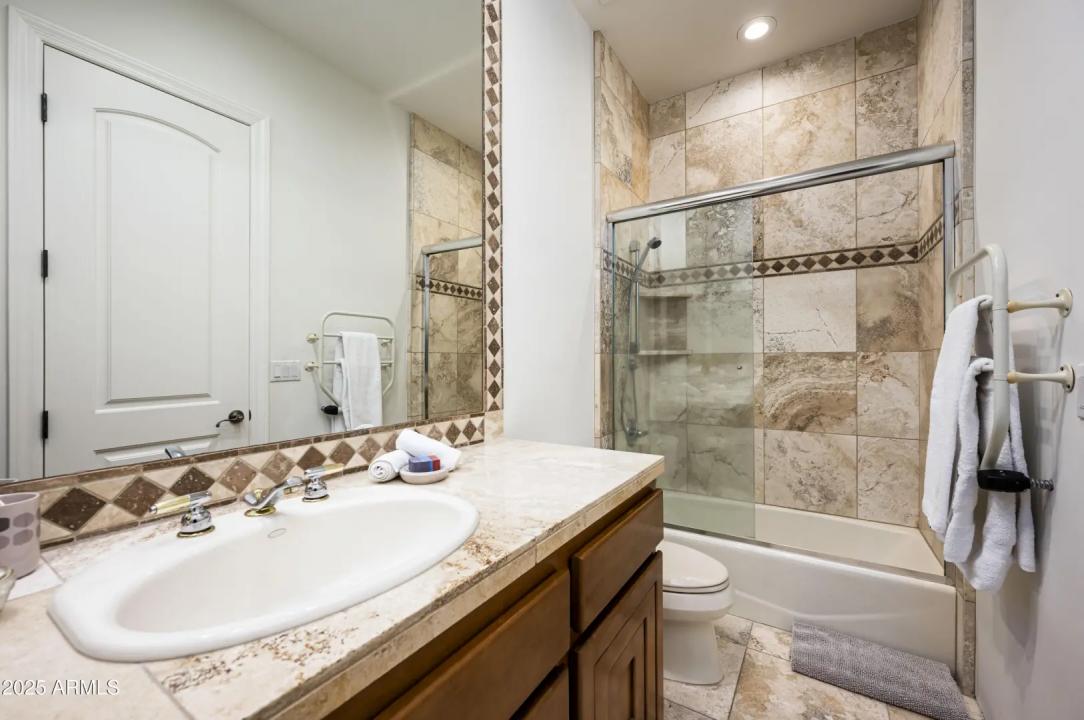 Real Estate Picture 39