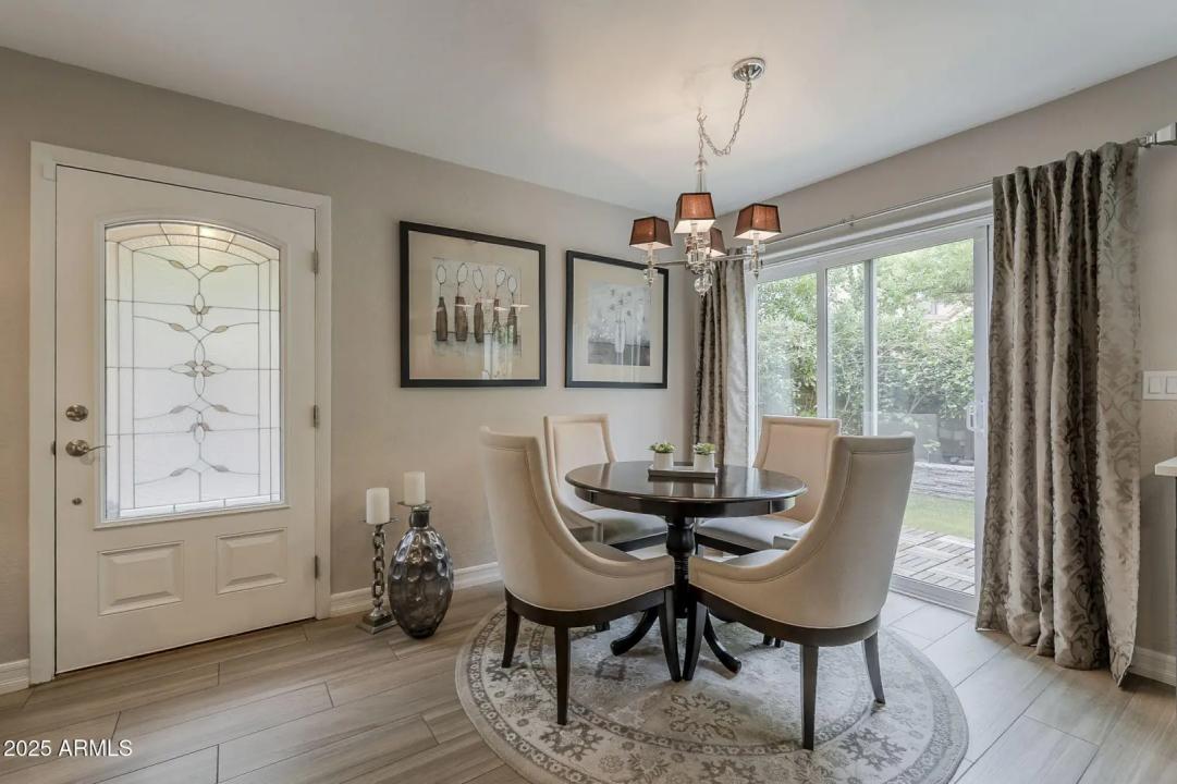 Real Estate Picture 5