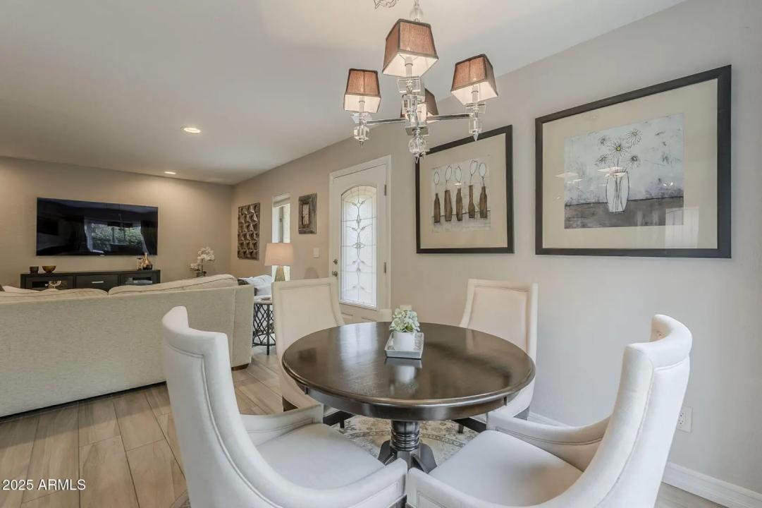 Real Estate Picture 16