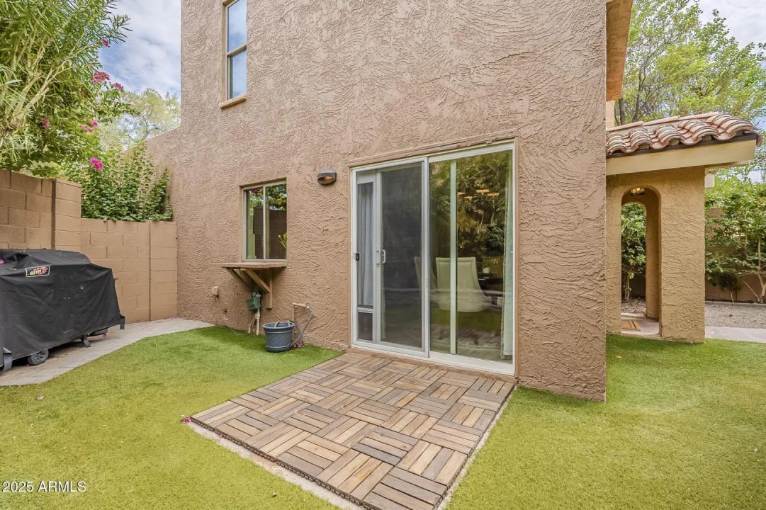 Real Estate Picture 30