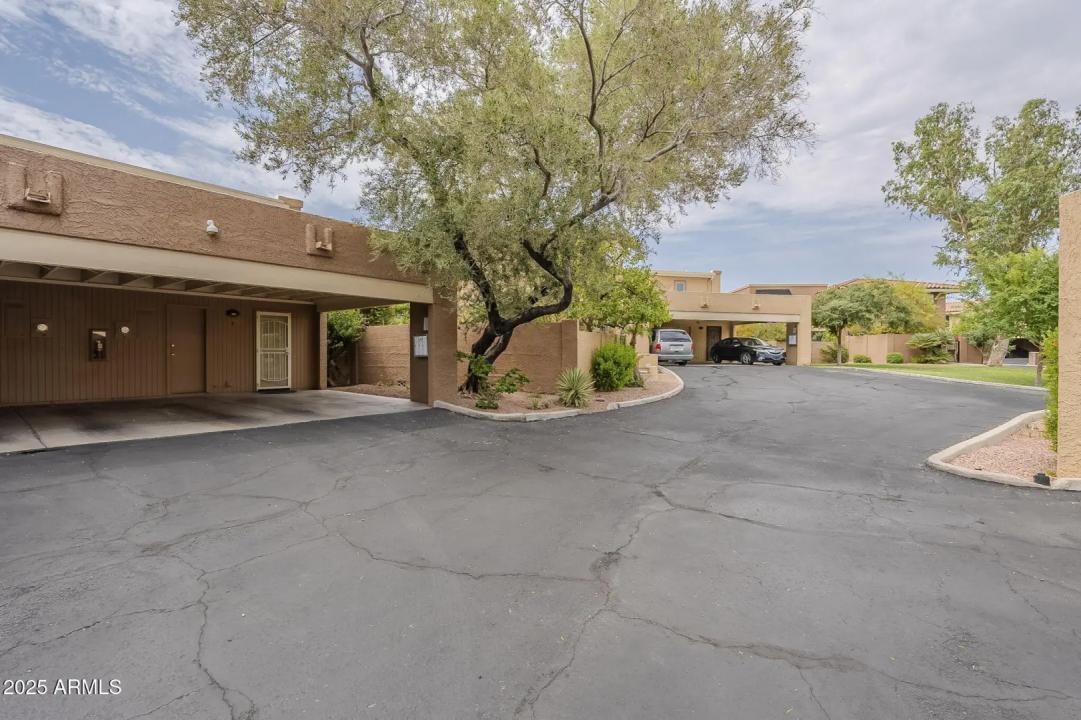 Real Estate Picture 34