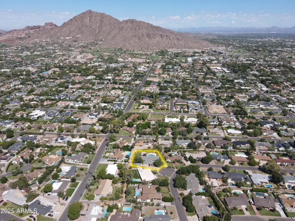 Real Estate Picture 5