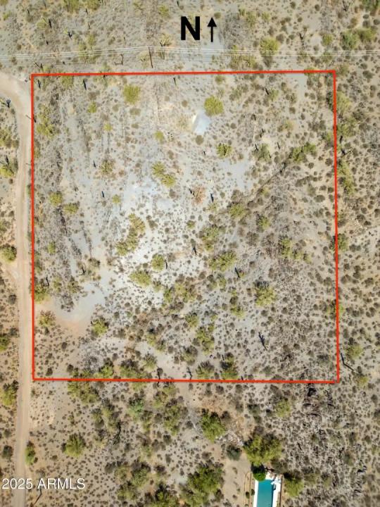 Real Estate Picture 4