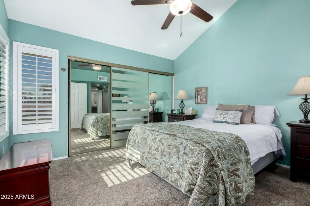 Real Estate Picture 12