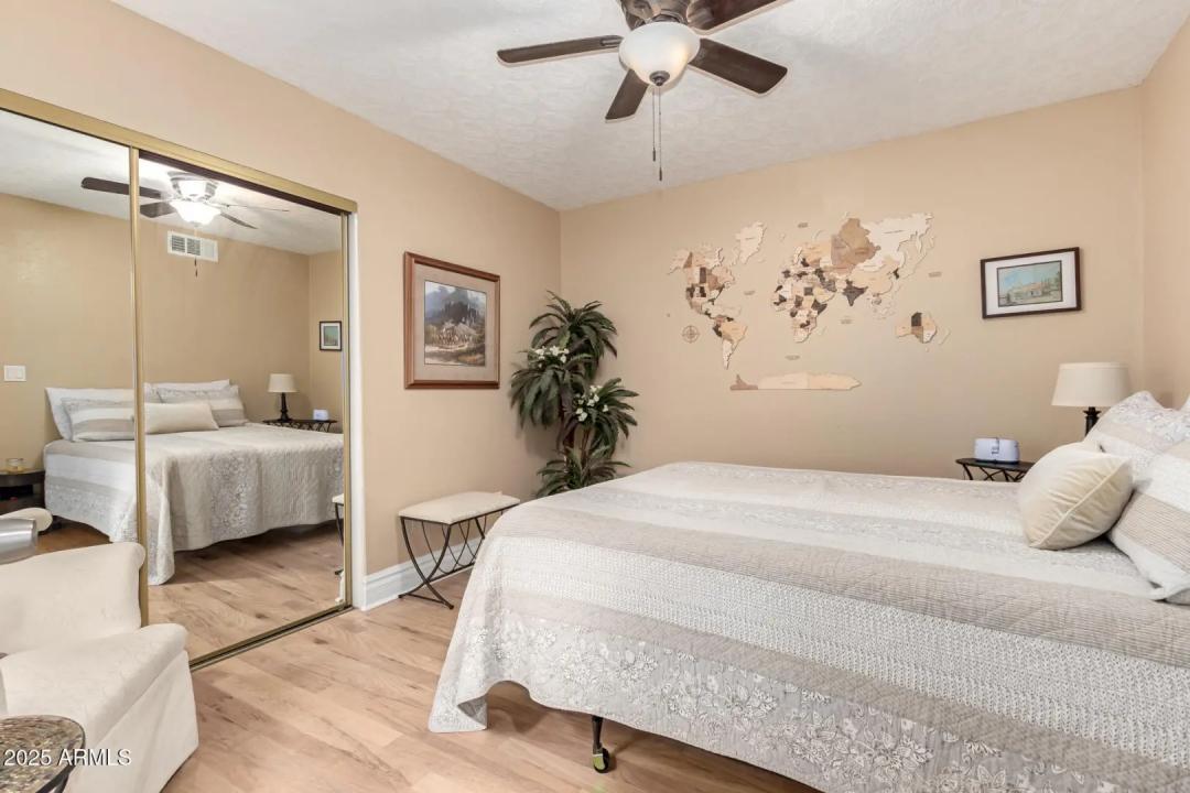 Real Estate Picture 18