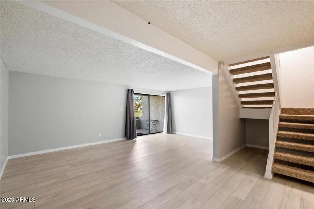 Real Estate Picture 19