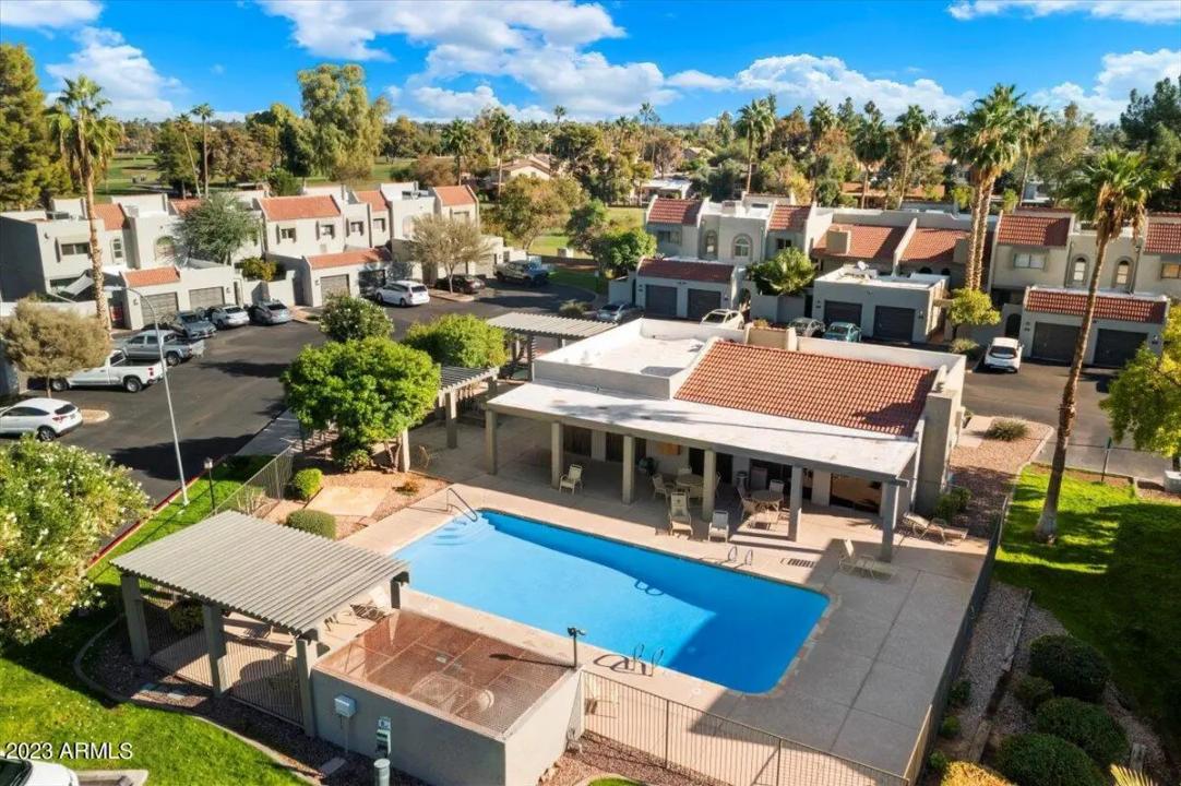 Real Estate Picture 27