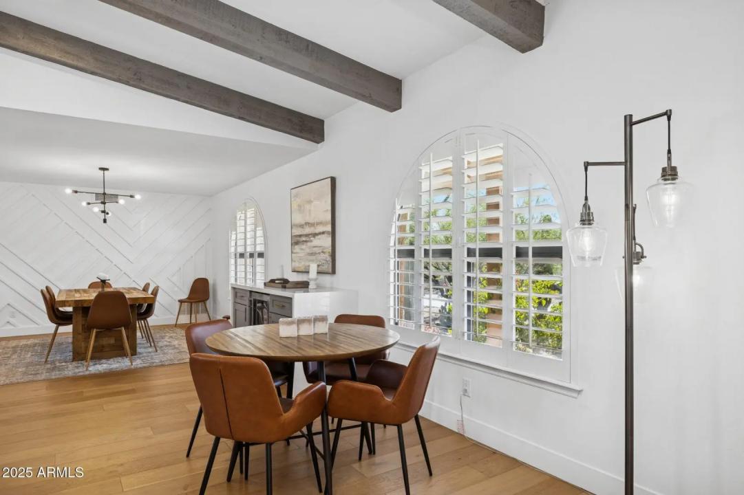 Real Estate Picture 9