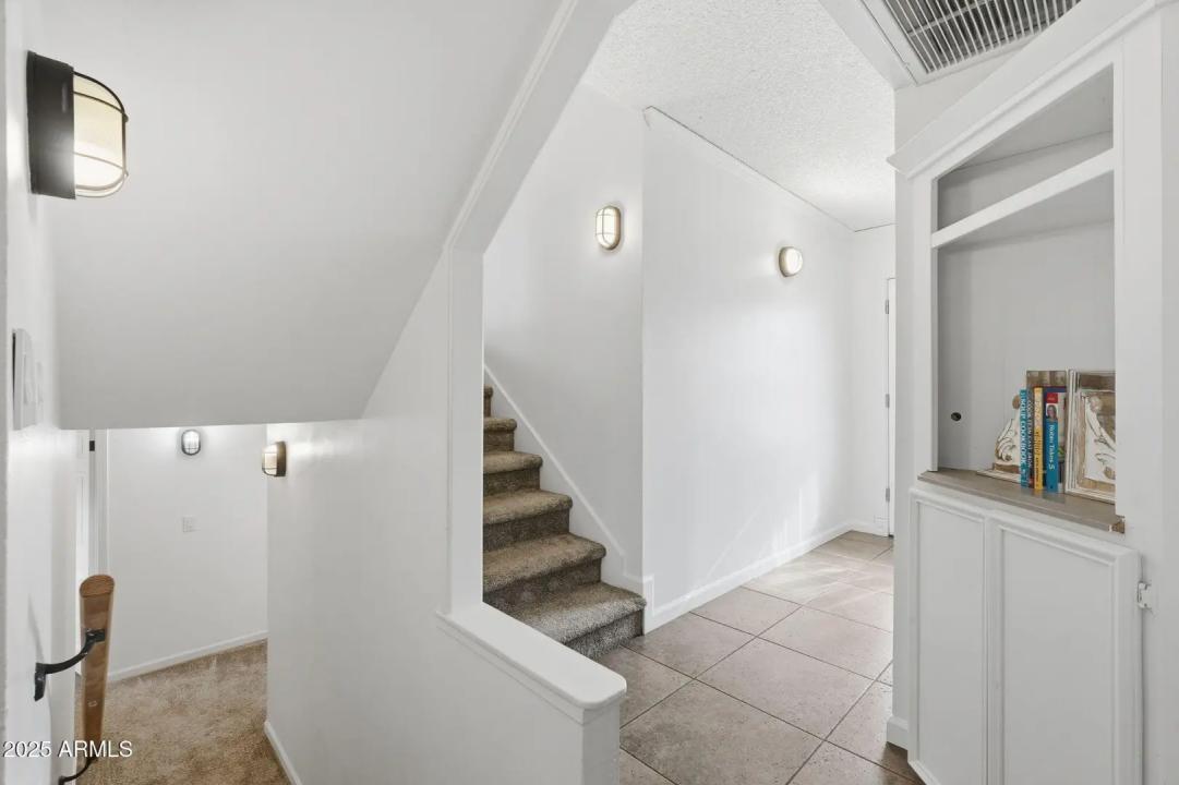 Real Estate Picture 13