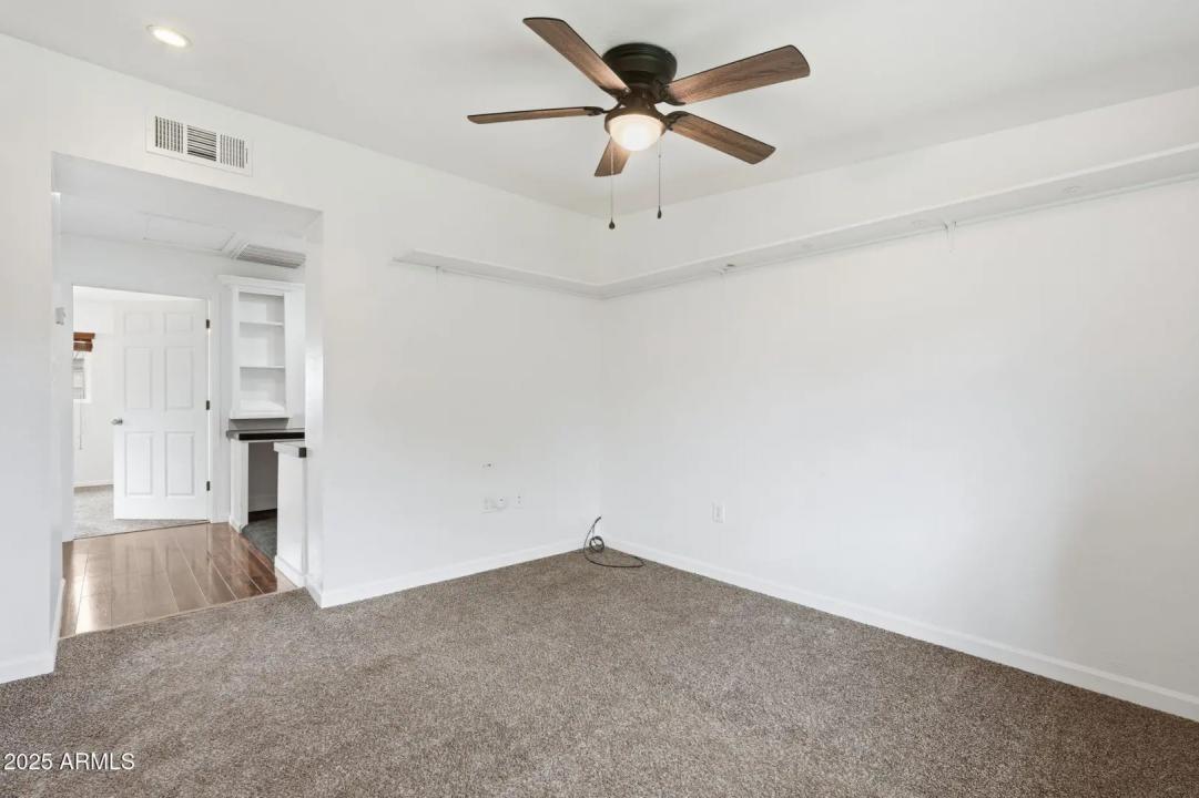 Real Estate Picture 33