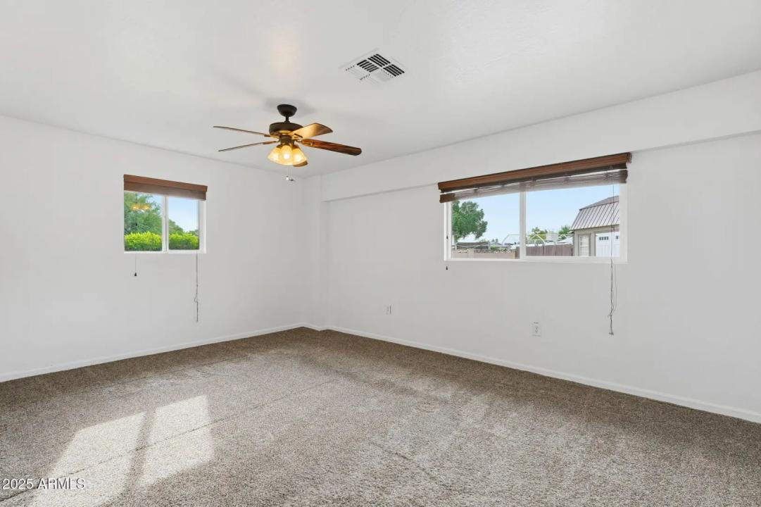 Real Estate Picture 35