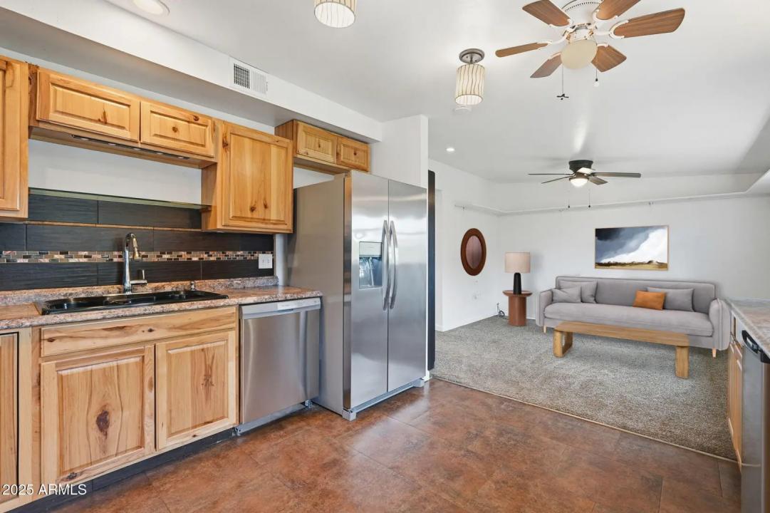 Real Estate Picture 32